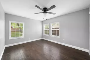 2020 Bluebonnet Dr, Fort Worth, TX 76111 - Photo 18