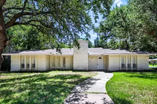 900 Westwood Dr, Plano, TX 75075 - Photo 1