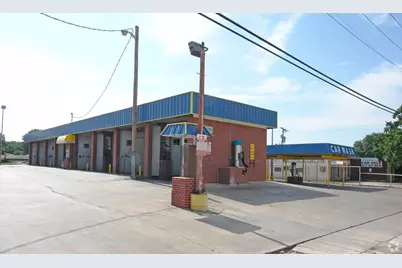 1709 McClellan Court, Fort Worth, TX 76112 - Photo 2