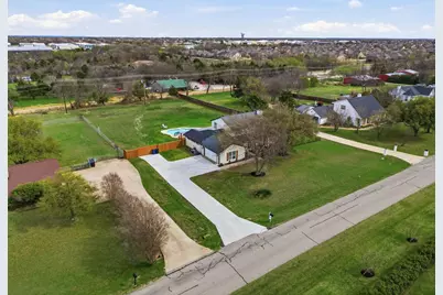 16390 Redbud Drive, Frisco, TX 75071 - Photo 2