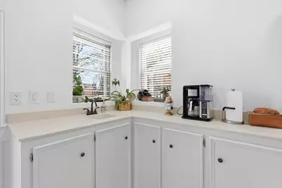 14917 Oaks North Drive, Addison, TX 75254 - Photo 14