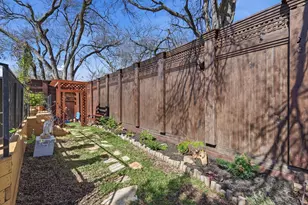 14917 Oaks N Dr, Addison, TX 75254 - Photo 24