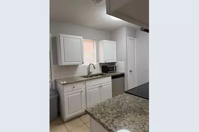 24 Abbey Road, Euless, TX 76039 - Photo 2