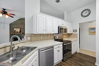 960 Cassion Drive, Lewisville, TX 75067 - Photo 8