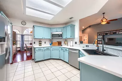 322 Allegheny Trail Lane, Garland, TX 75043 - Photo 4