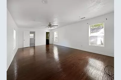 928 Lydick Lane, River Oaks, TX 76114 - Photo 14