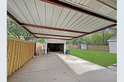 928 Lydick Lane, River Oaks, TX 76114 - Photo 10