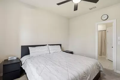 10037 Lakemont Drive, Fort Worth, TX 76131 - Photo 6