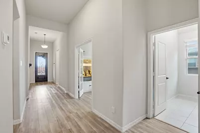 10037 Lakemont Drive, Fort Worth, TX 76131 - Photo 4