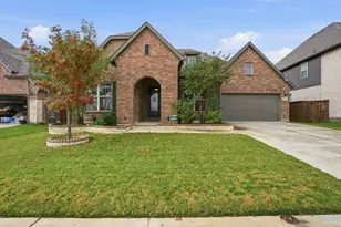 10037 Lakemont Dr, Fort Worth, TX 76131 - Photo 1