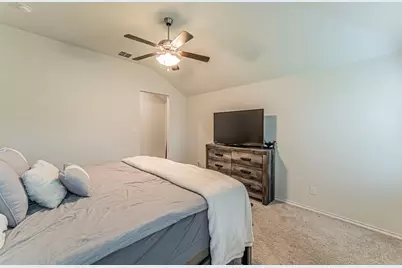 1338 Winding Hollow Drive, Grand Prairie, TX 75052 - Photo 12