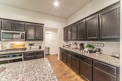 1338 Winding Hollow Drive, Grand Prairie, TX 75052 - Photo 10