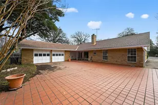 704 Castlewood Ln, Arlington, TX 76012 - Photo 28