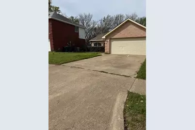 202 Vines Drive, Cedar Hill, TX 75104 - Photo 2