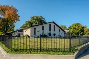 13351 Kit Ln, Dallas, TX 75240 - Photo 2