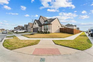 1375 Silverthorn Trail, Justin, TX 76247 - Photo 4