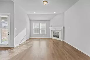 1375 Silverthorn Trail, Justin, TX 76247 - Photo 6