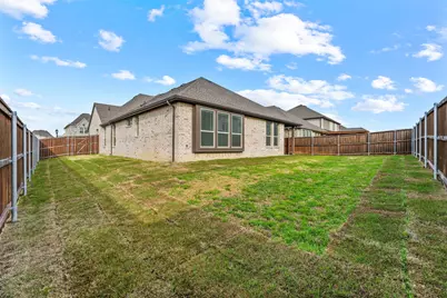 1375 Silverthorn Trail, Justin, TX 76247 - Photo 18