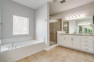 714 E 1st St, Fort Worth, TX 76102 - Photo 28