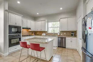 714 E 1st St, Fort Worth, TX 76102 - Photo 22