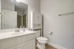 714 E 1st St, Fort Worth, TX 76102 - Photo 32