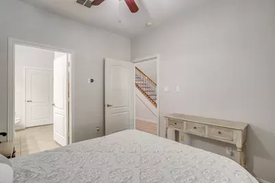 714 E 1st Street, Fort Worth, TX 76102 - Photo 10