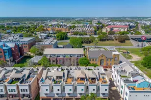 714 E 1st St, Fort Worth, TX 76102 - Photo 38