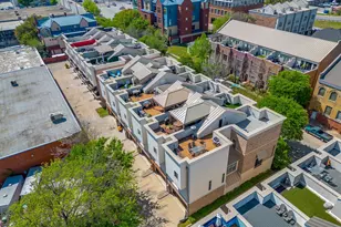 714 E 1st St, Fort Worth, TX 76102 - Photo 4