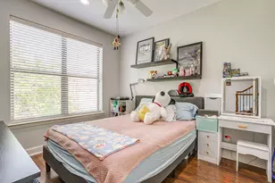 714 E 1st St, Fort Worth, TX 76102 - Photo 30