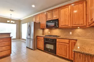 11921 Kingsville Dr, Frisco, TX 75035 - Photo 10