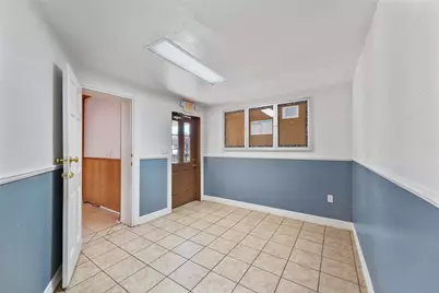 501 NE 31st Street, Grand Prairie, TX 75050 - Photo 10