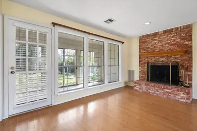 3601 Lake Champlain Drive, Arlington, TX 76016 - Photo 8