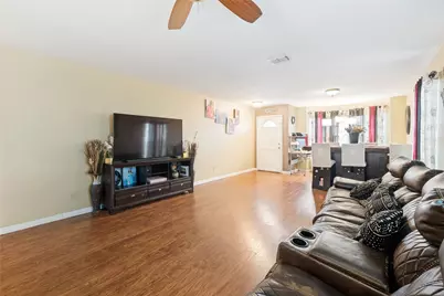 229 Chalk Mountain Drive, Fort Worth, TX 76140 - Photo 2