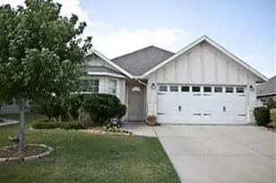 229 Chalk Mountain Dr, Fort Worth, TX 76140 - Photo 1