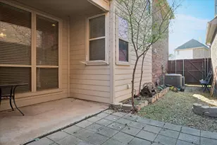 2470 Sunderland Ln, Lewisville, TX 75067 - Photo 30