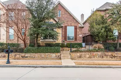 2470 Sunderland Lane, Lewisville, TX 75067 - Photo 2