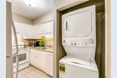 5322 Fleetwood Oaks Avenue #242, Dallas, TX 75235 - Photo 14