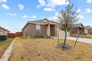 2045 Derby Ln, Aubrey, TX 76227 - Photo 2