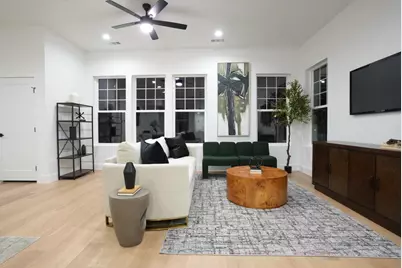 629 N Tyler Street #104, Dallas, TX 75208 - Photo 1