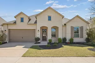 1104 Bluestem Dr, Aubrey, TX 76227 - Photo 2