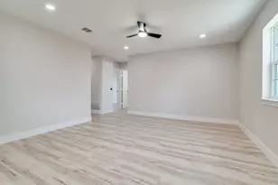 239 Redwood St, Mesquite, TX 75181 - Photo 4