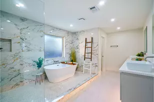 7246 Arbor Oaks Dr, Dallas, TX 75248 - Photo 4