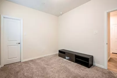 4129 Stockyard Station Lane, Sachse, TX 75048 - Photo 10