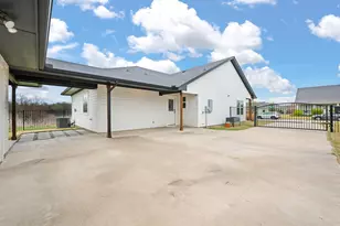 1556 Lizzie Ln, Burleson, TX 76028 - Photo 26