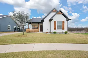 1556 Lizzie Ln, Burleson, TX 76028 - Photo 2