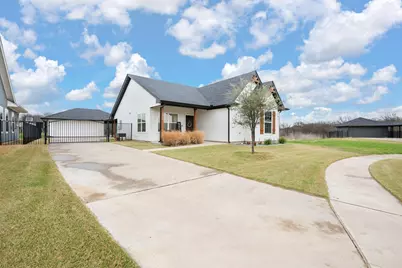 1556 Lizzie Lane, Burleson, TX 76028 - Photo 1