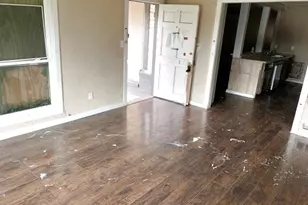 2437 Alloway Dr, Fort Worth, TX 76119 - Photo 6