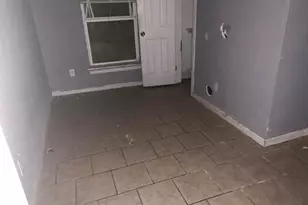 2437 Alloway Dr, Fort Worth, TX 76119 - Photo 16