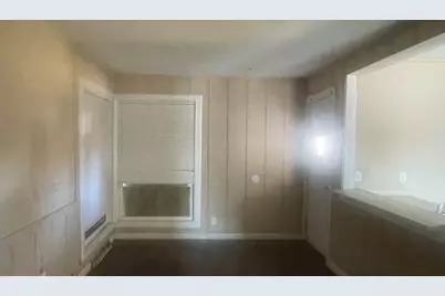 2437 Alloway Drive, Fort Worth, TX 76119 - Photo 8