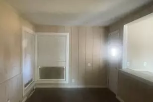 2437 Alloway Dr, Fort Worth, TX 76119 - Photo 8